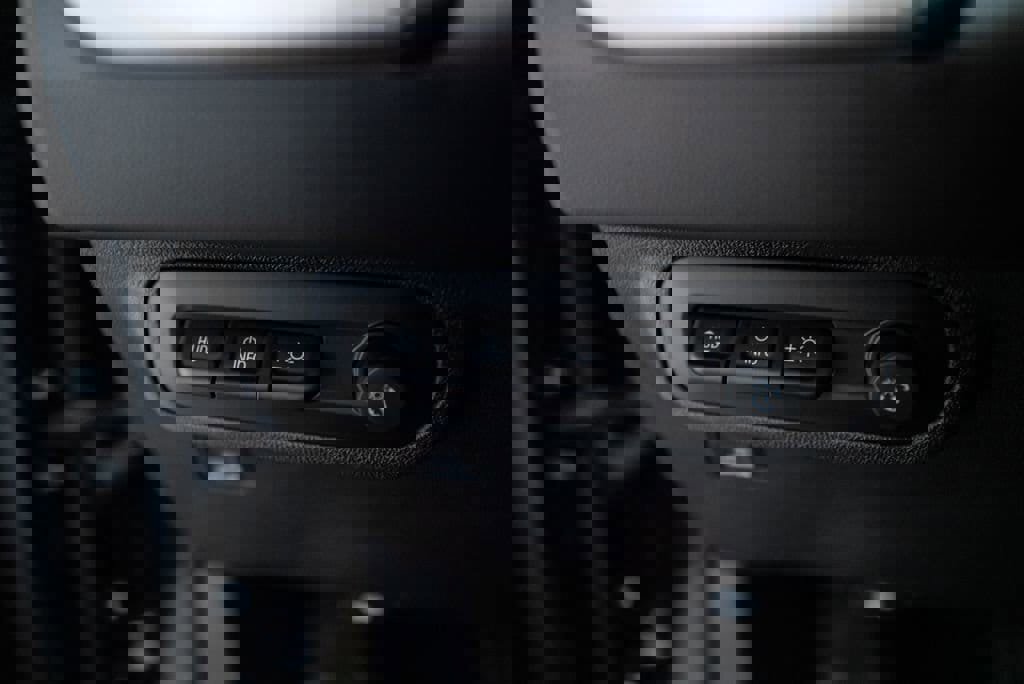 Used 2024 GMC Terrain AT4 w/ Infotainment Package II image 25