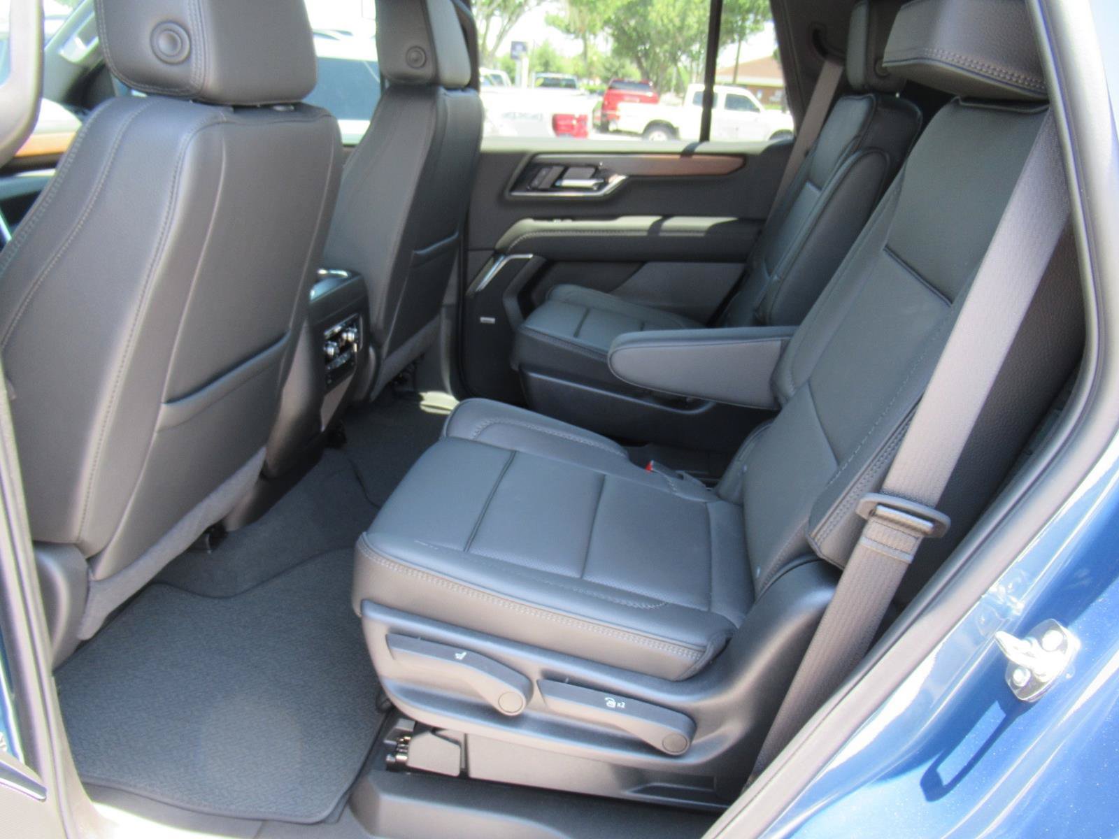 New 2026 GMC Yukon Denali w/ Sun & Power Step Package RWD image 30