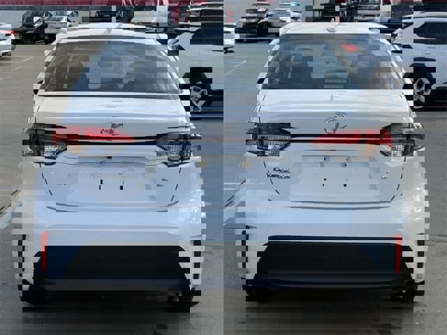Used 2024 Toyota Corolla LE image 5