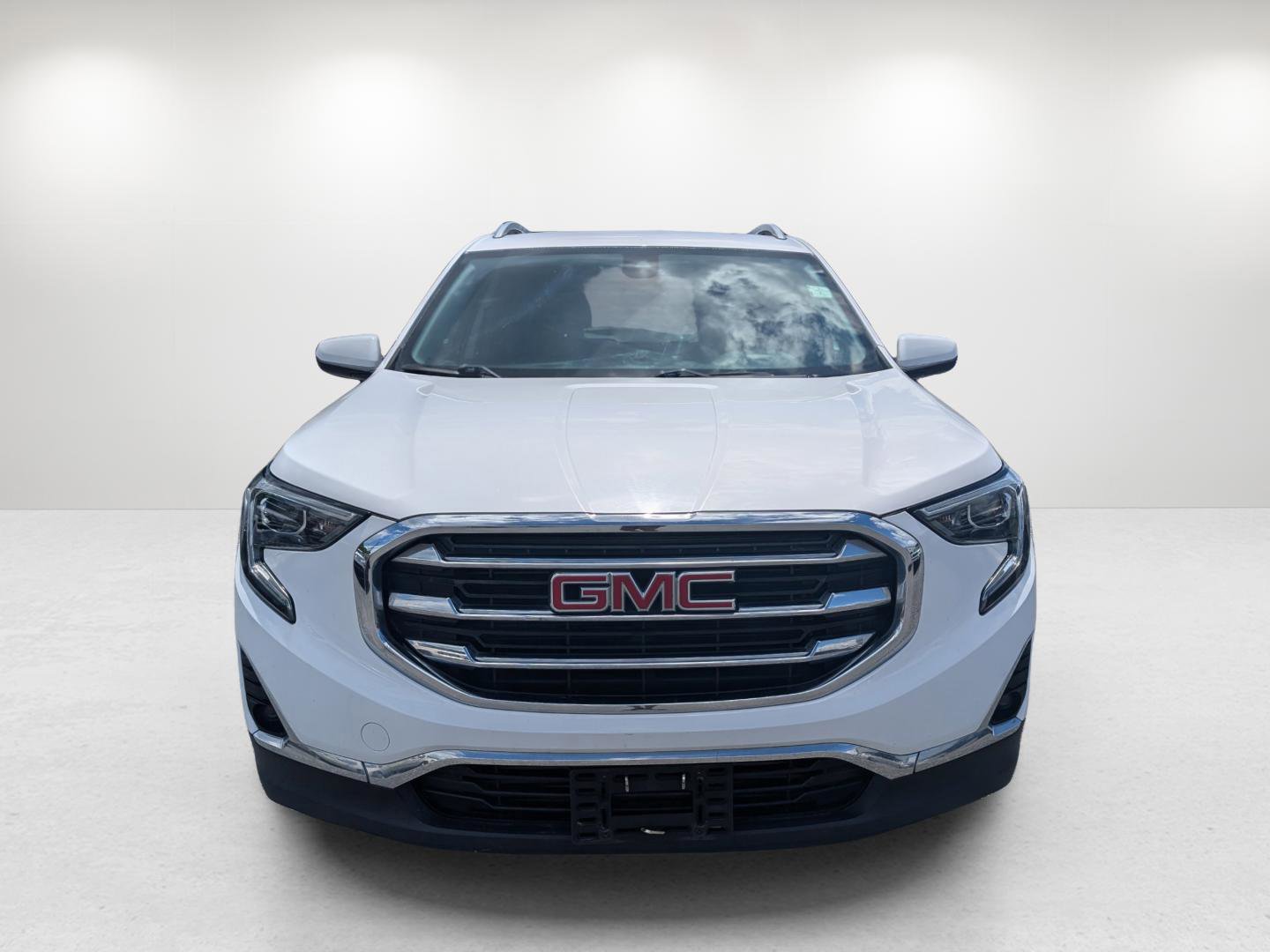 Used 2020 GMC Terrain SLT image 2