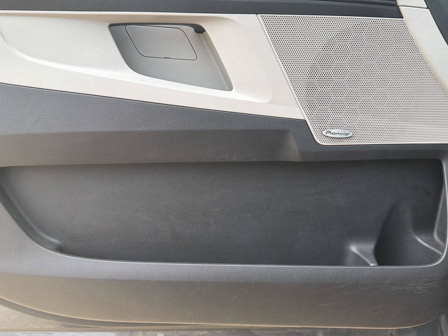 Used 2010 GMC Terrain SLT AWD/4WD image 19