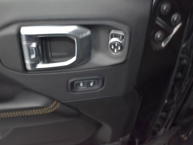 Used 2024 Jeep Wrangler Sahara image 13