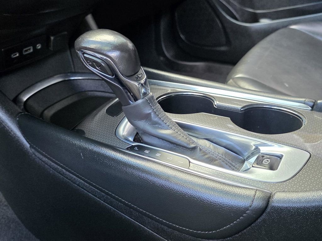 Used 2022 Chevrolet Malibu LT w/ Leather Package image 19