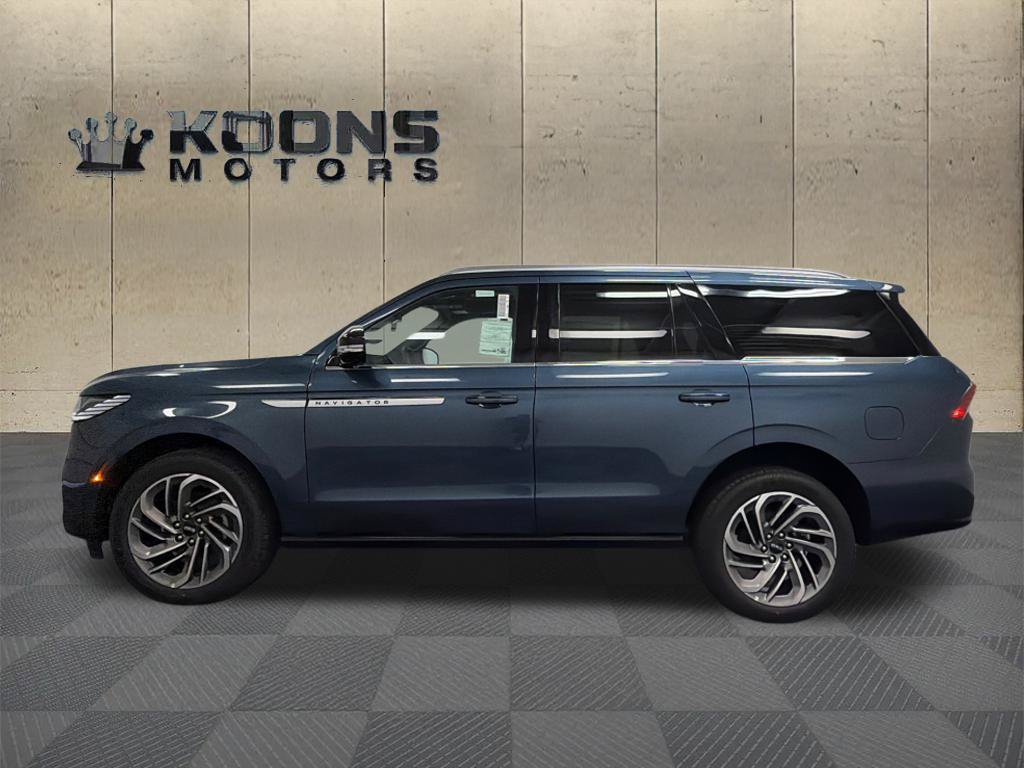 New 2027 Lincoln Navigator Reserve AWD/4WD image 4