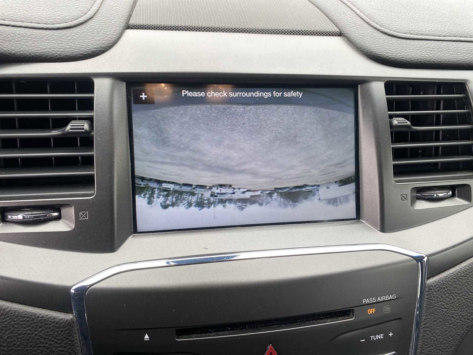 Used 2016 Lincoln MKS image 19