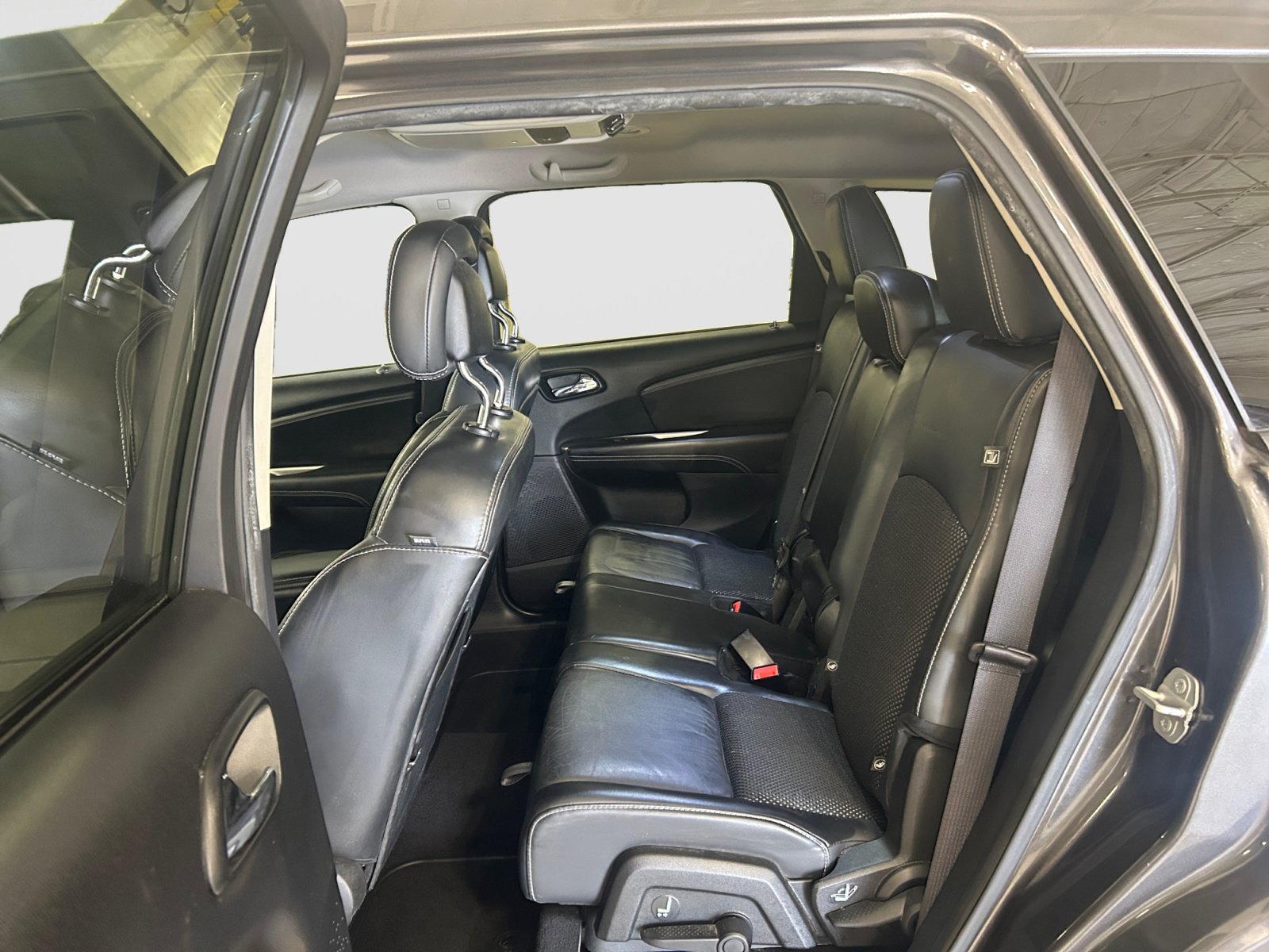 Used 2019 Dodge Journey Crossroad w/ Navigation Group FWD image 18