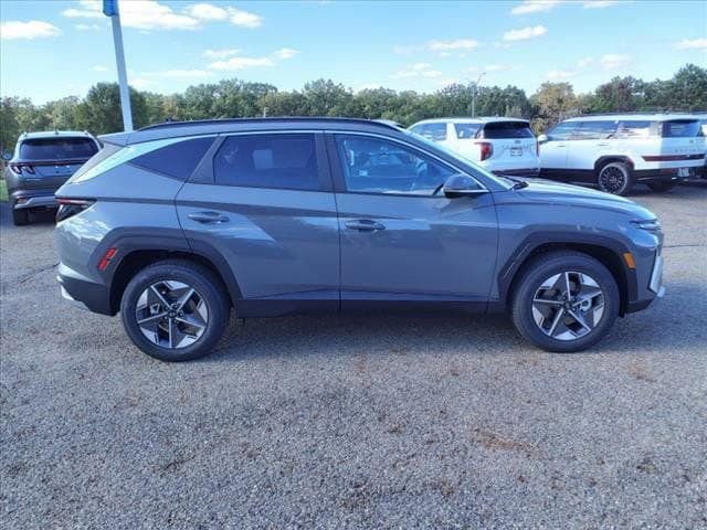 Used 2025 Hyundai Tucson SEL image 3