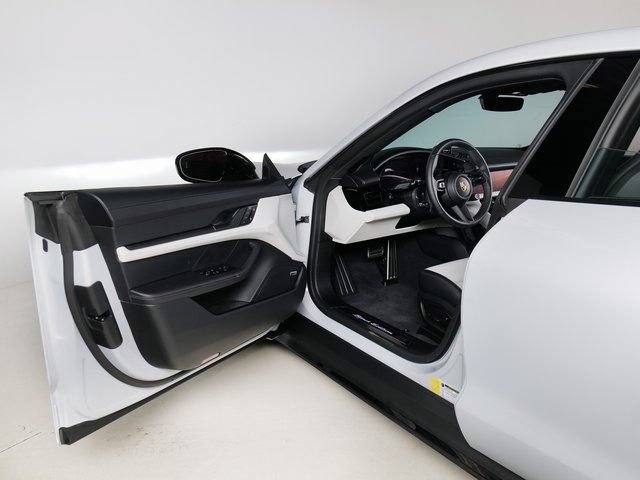 New 2026 Porsche Taycan AWD/4WD image 28