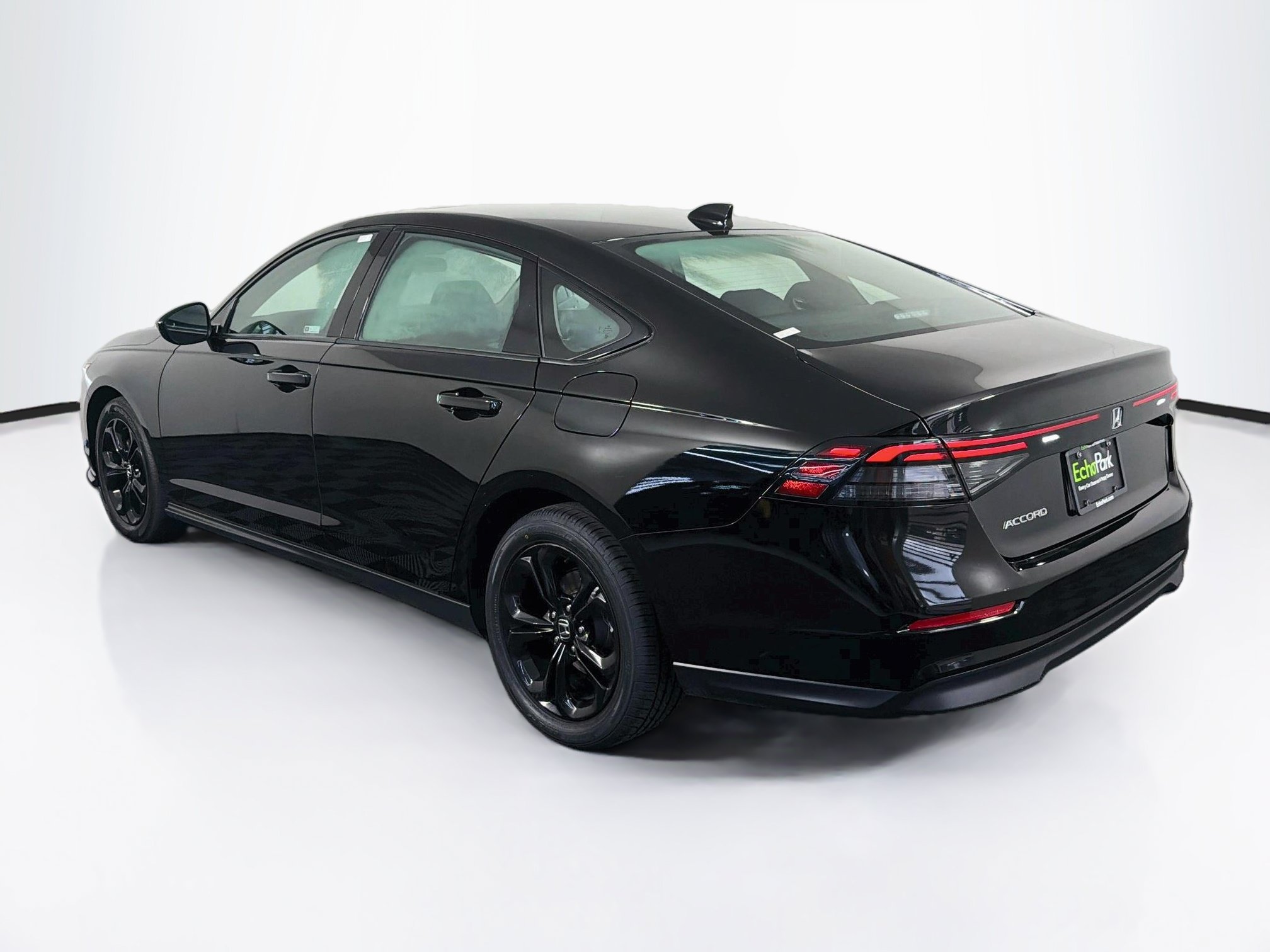 Used 2025 Honda Accord SE image 5