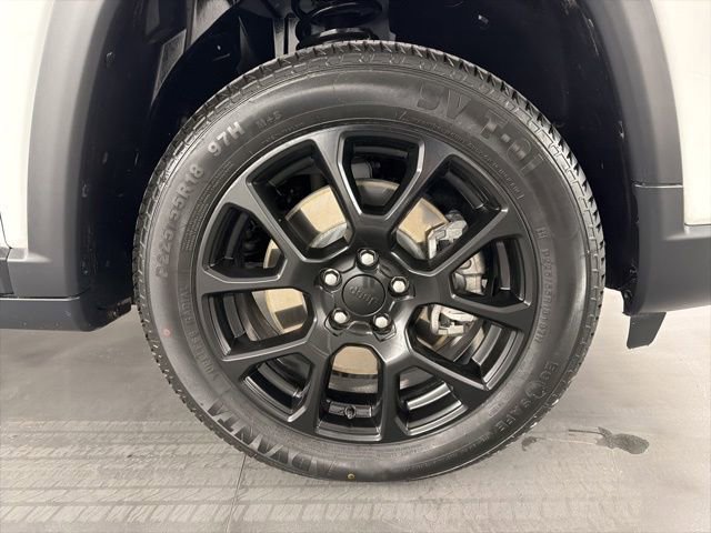 Used 2023 Jeep Compass Altitude w/ Sun and Sound Group image 11