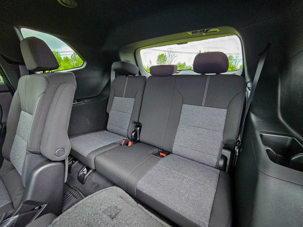 New 2026 GMC Acadia Elevation w/ LPO, Floor Liner Package AWD/4WD image 34