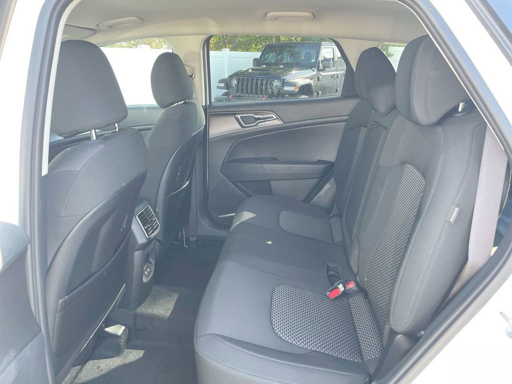 New 2026 Kia Sportage S image 47