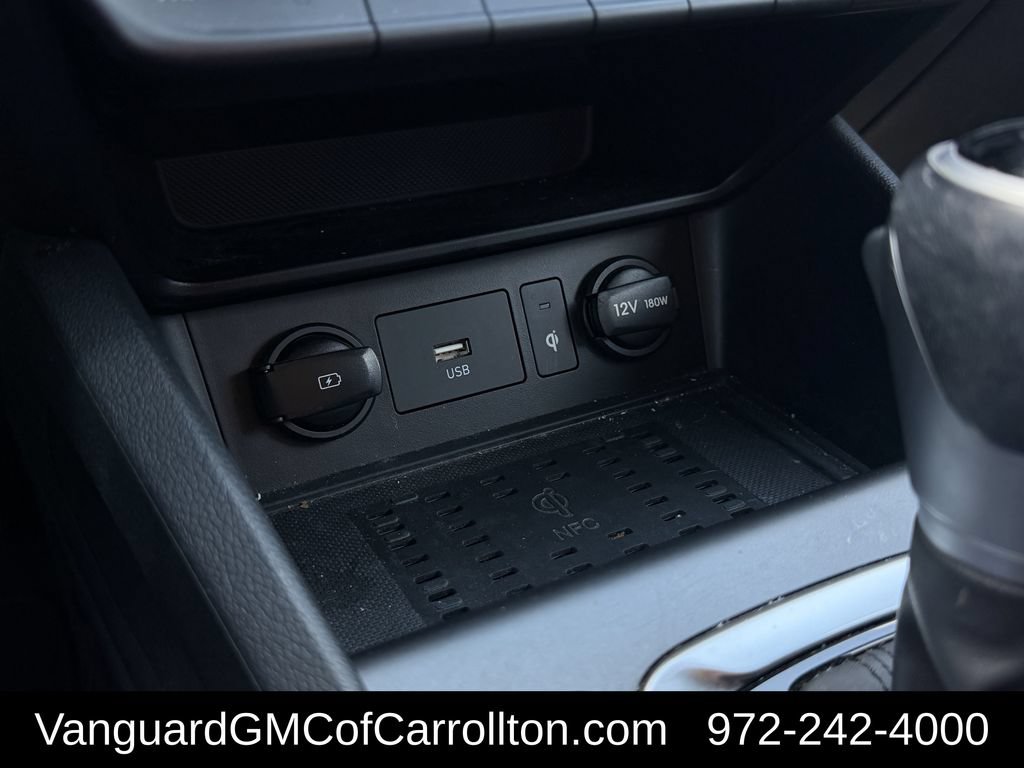 Used 2023 Hyundai Kona Limited w/ Cargo Package FWD image 22