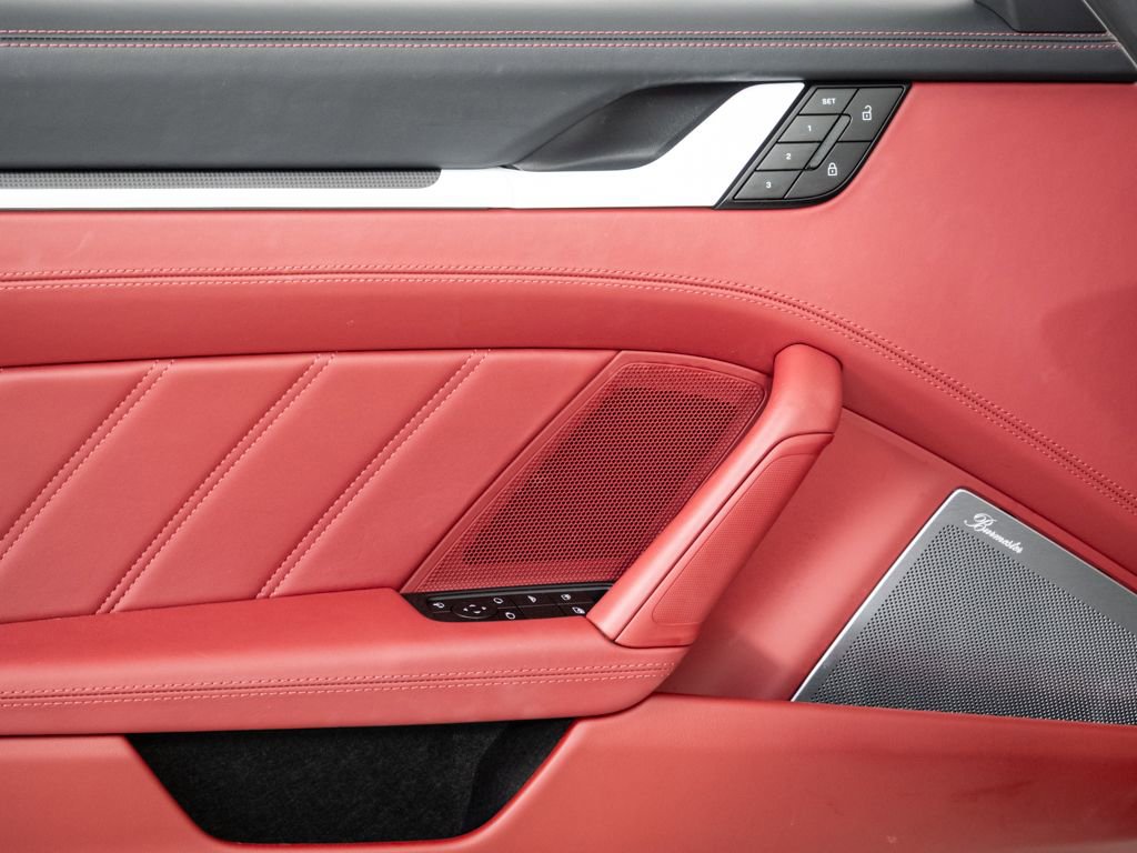 Certified 2025 Porsche 911 Carrera 4 GTS AWD/4WD image 6