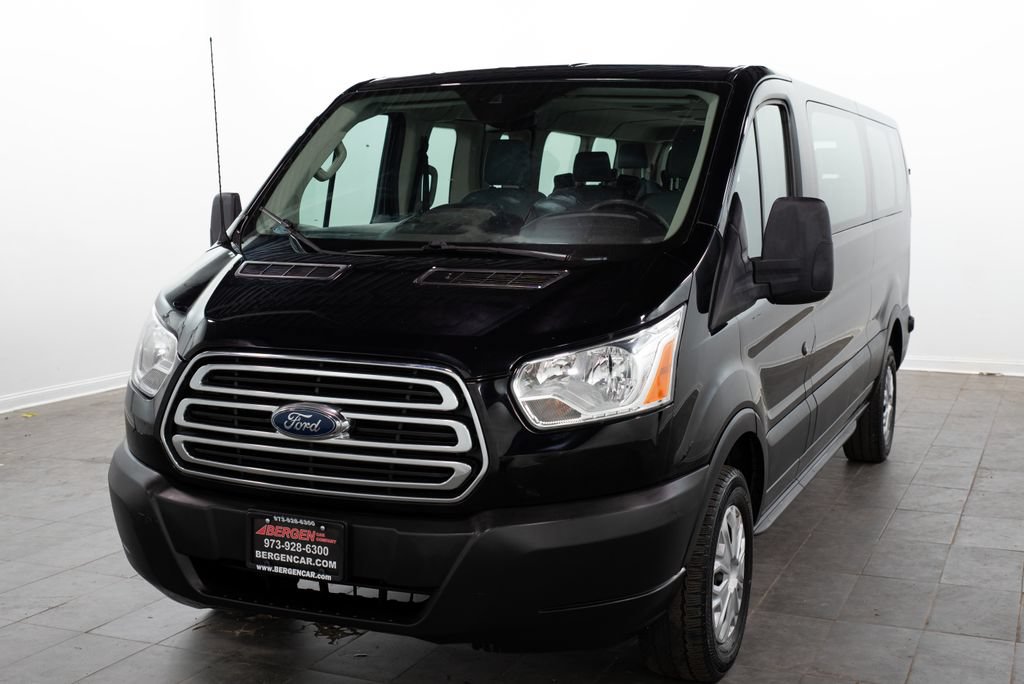 Used 2019 Ford Transit 350 XLT RWD image 3