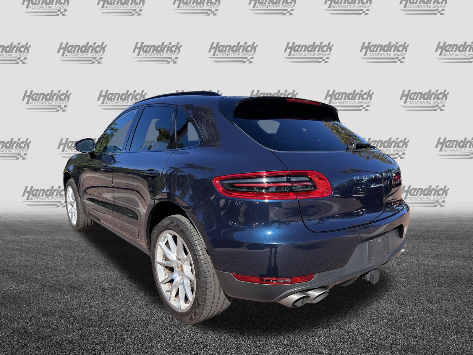 Used 2017 Porsche Macan S AWD/4WD image 8