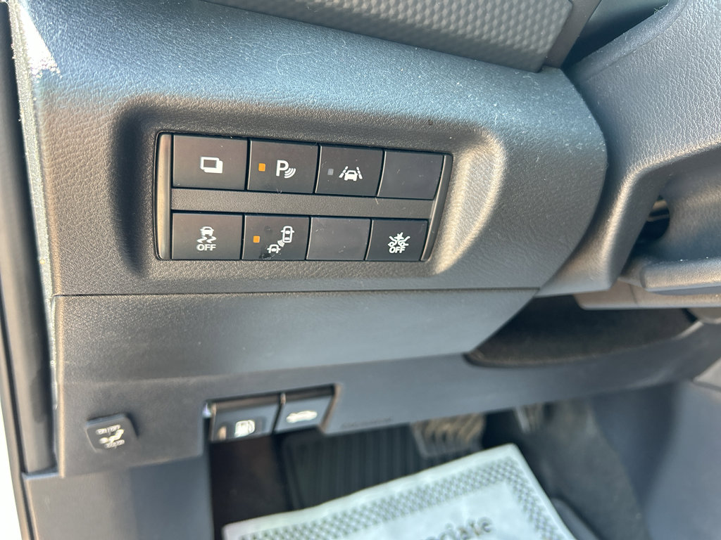 Used 2023 Nissan Kicks S w/ Interior Electronics Package FWD image 22