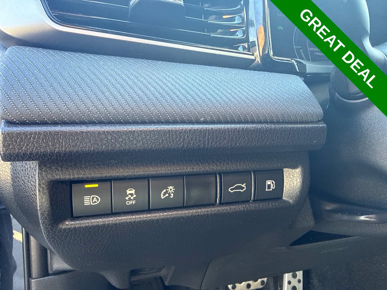 Used 2025 Toyota Camry SE w/ Multimedia Upgrade Package AWD/4WD image 25