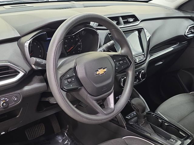 Used 2023 Chevrolet TrailBlazer LT w/ Convenience Package AWD/4WD image 14