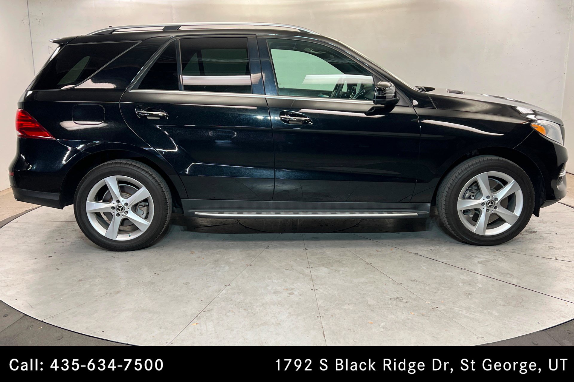 Used 2019 Mercedes-Benz GLE 400 4MATIC w/ Premium 1 Package image 6
