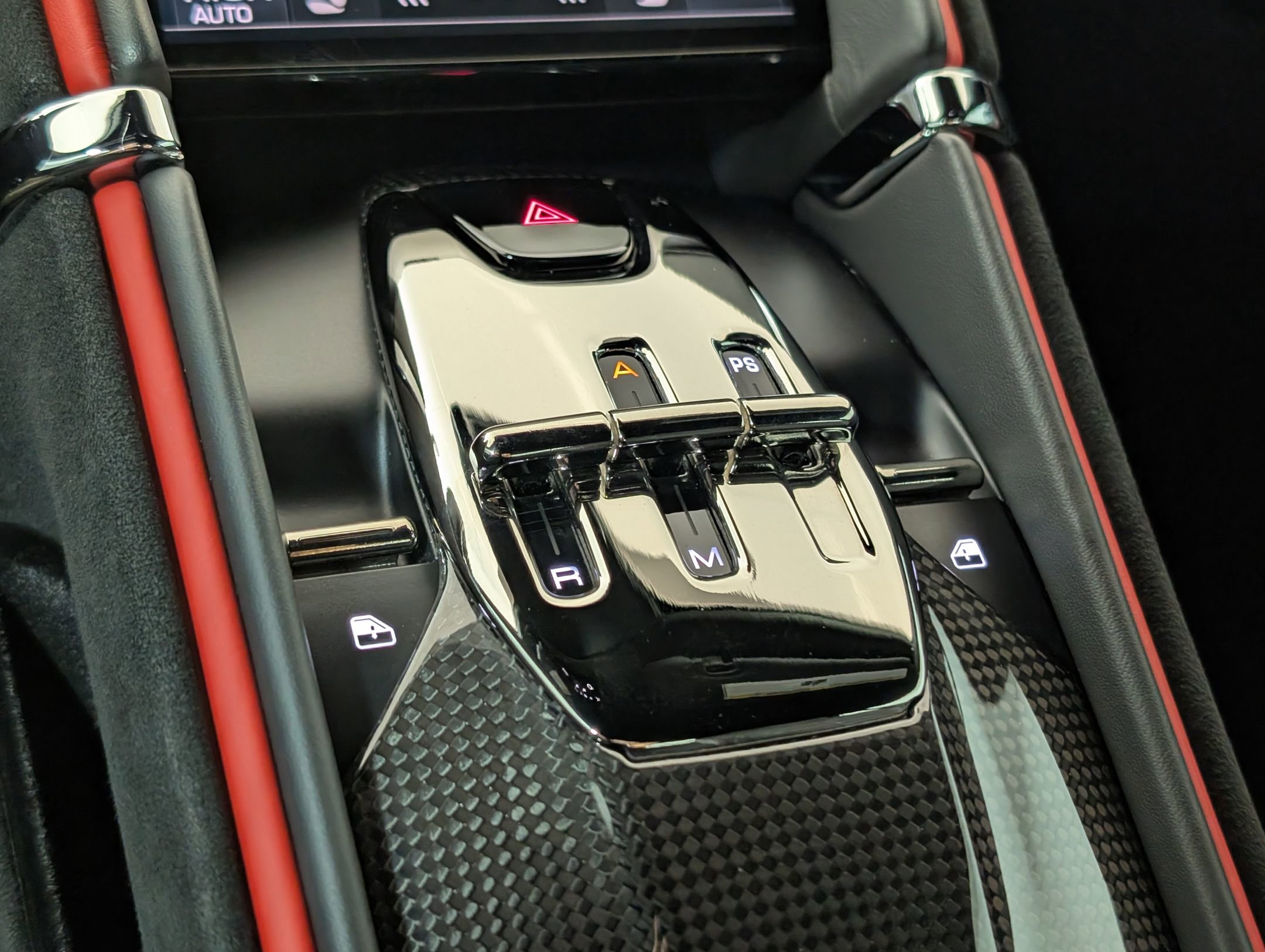 Used 2022 Ferrari Roma Coupe image 21