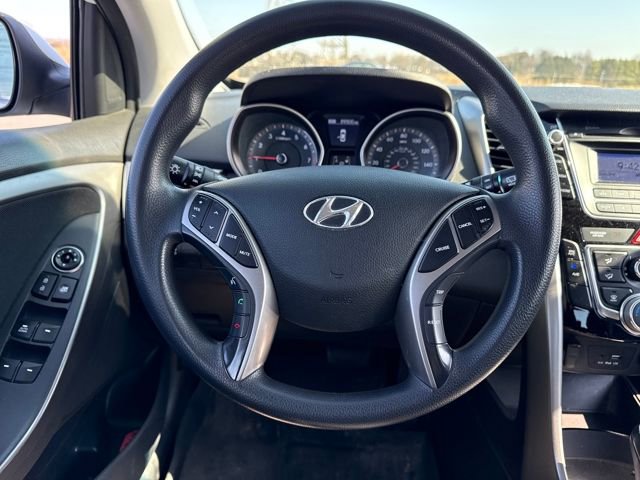 Used 2017 Hyundai Elantra GT image 20