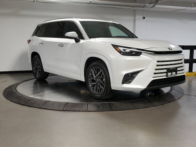 Used 2026 Lexus TX 350 AWD w/ Technology Package image 3