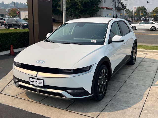 Certified 2024 Hyundai Ioniq 5 SEL RWD image 3