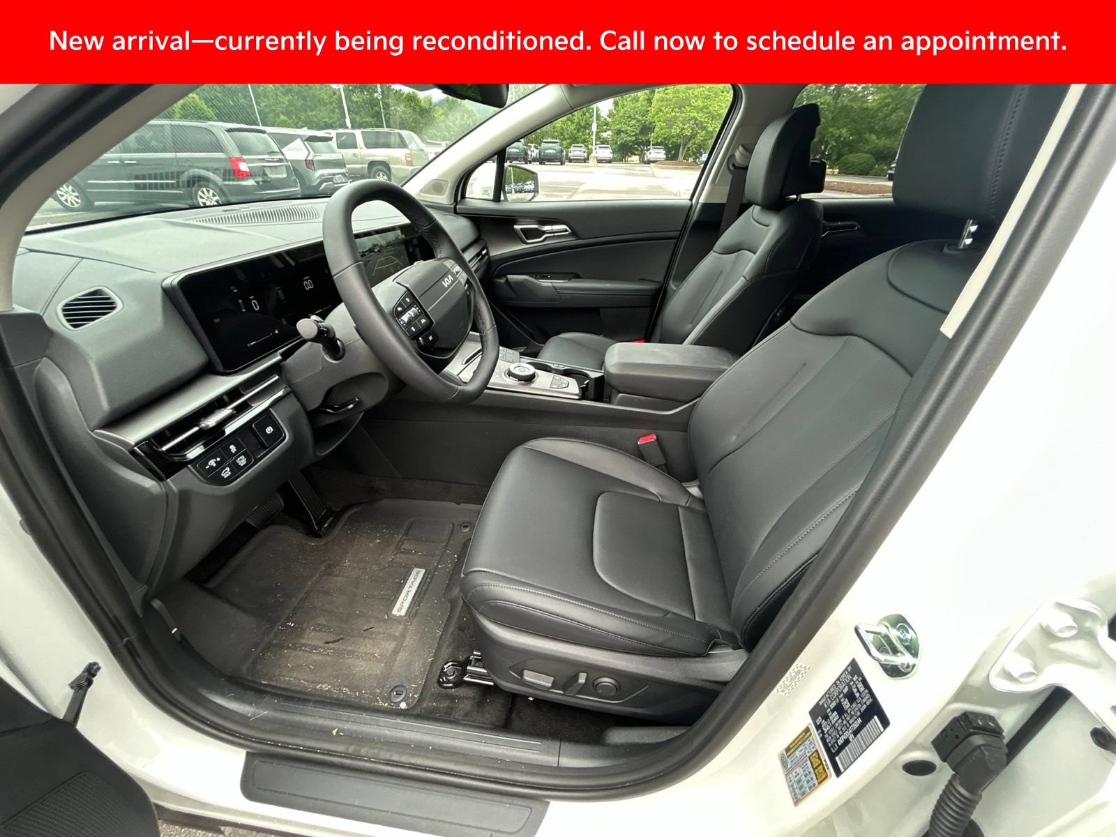Certified 2026 Kia Sportage EX AWD/4WD image 1