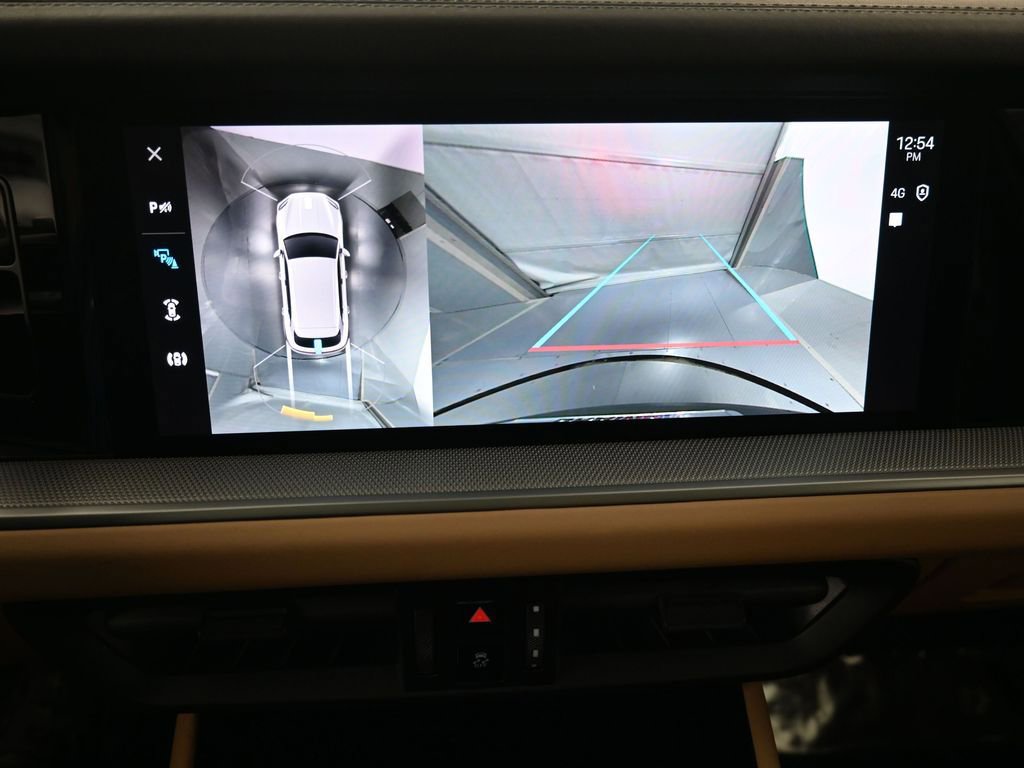 Certified 2024 Porsche Cayenne AWD/4WD image 21