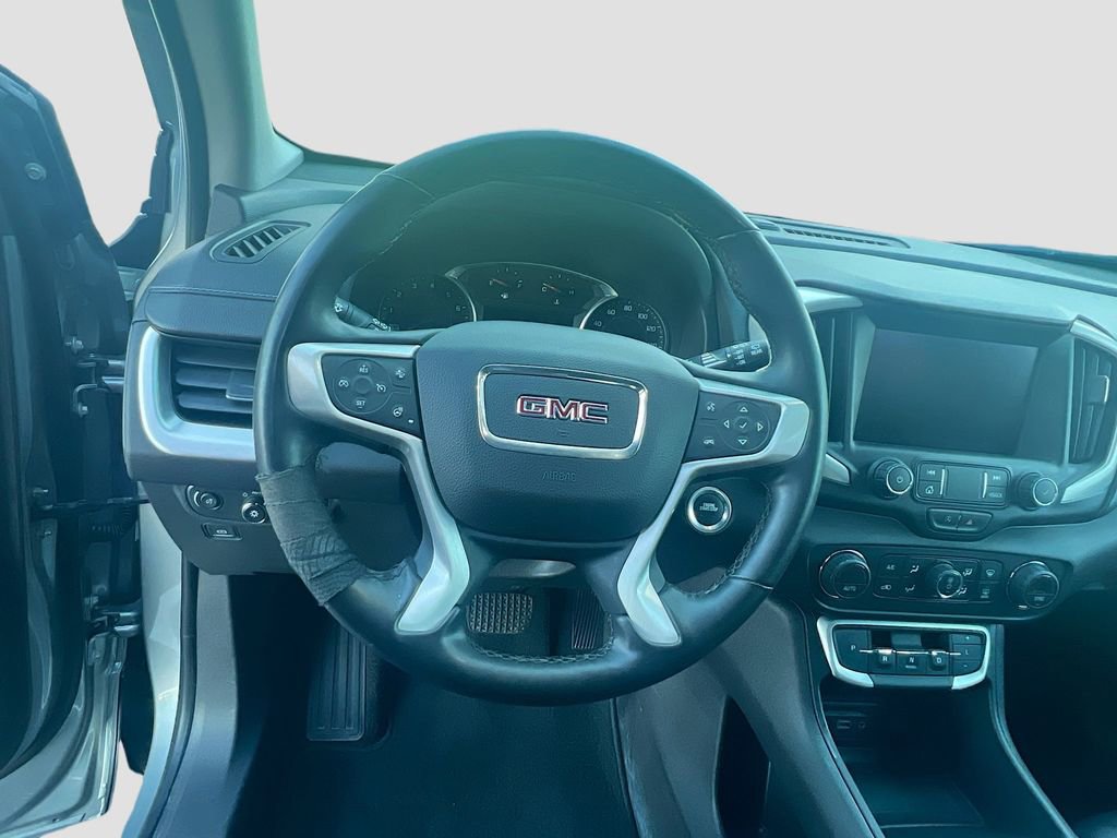 Used 2024 GMC Terrain SLT image 11