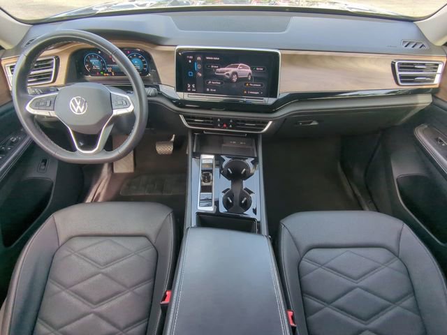 Used 2024 Volkswagen Atlas SE image 19