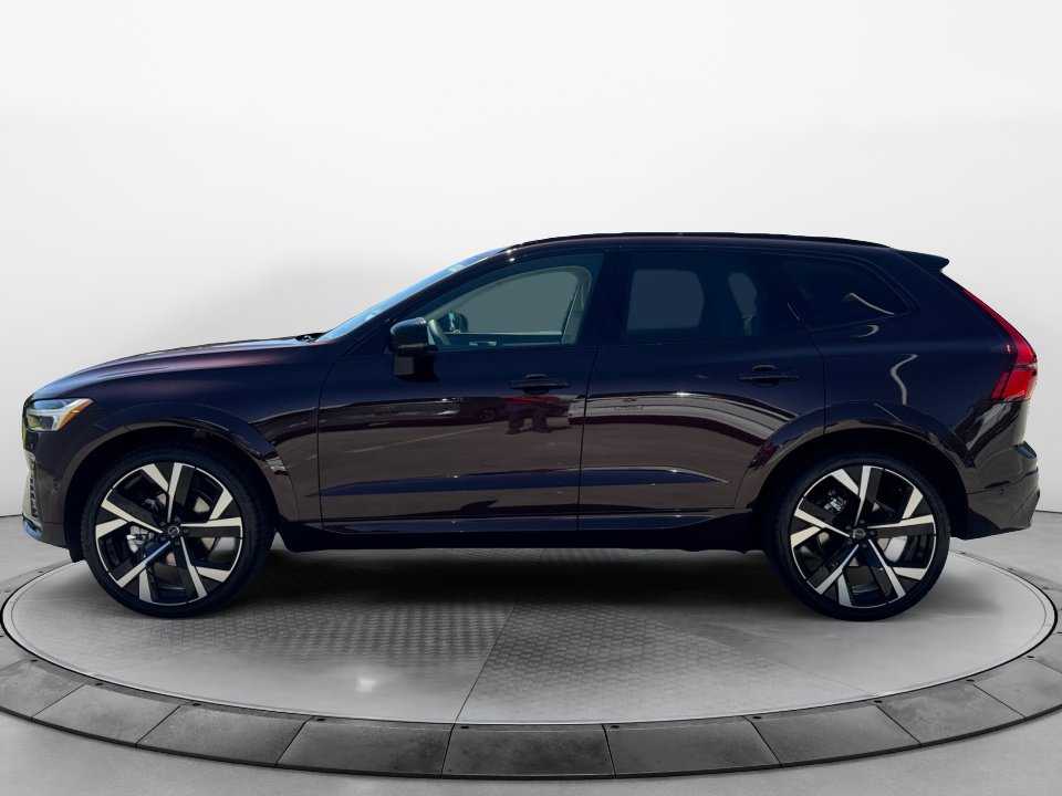 New 2026 Volvo XC60 B5 Ultra w/ Protection Package Premier image 4