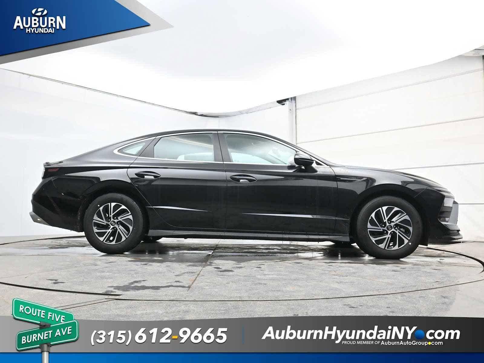 New 2026 Hyundai Sonata Blue FWD image 19