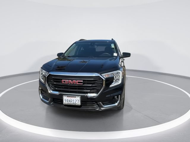 Used 2022 GMC Terrain SLE w/ Driver Convenience Package AWD/4WD image 3