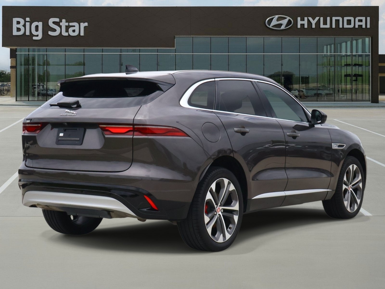 Used 2023 Jaguar F-PACE S AWD/4WD image 4