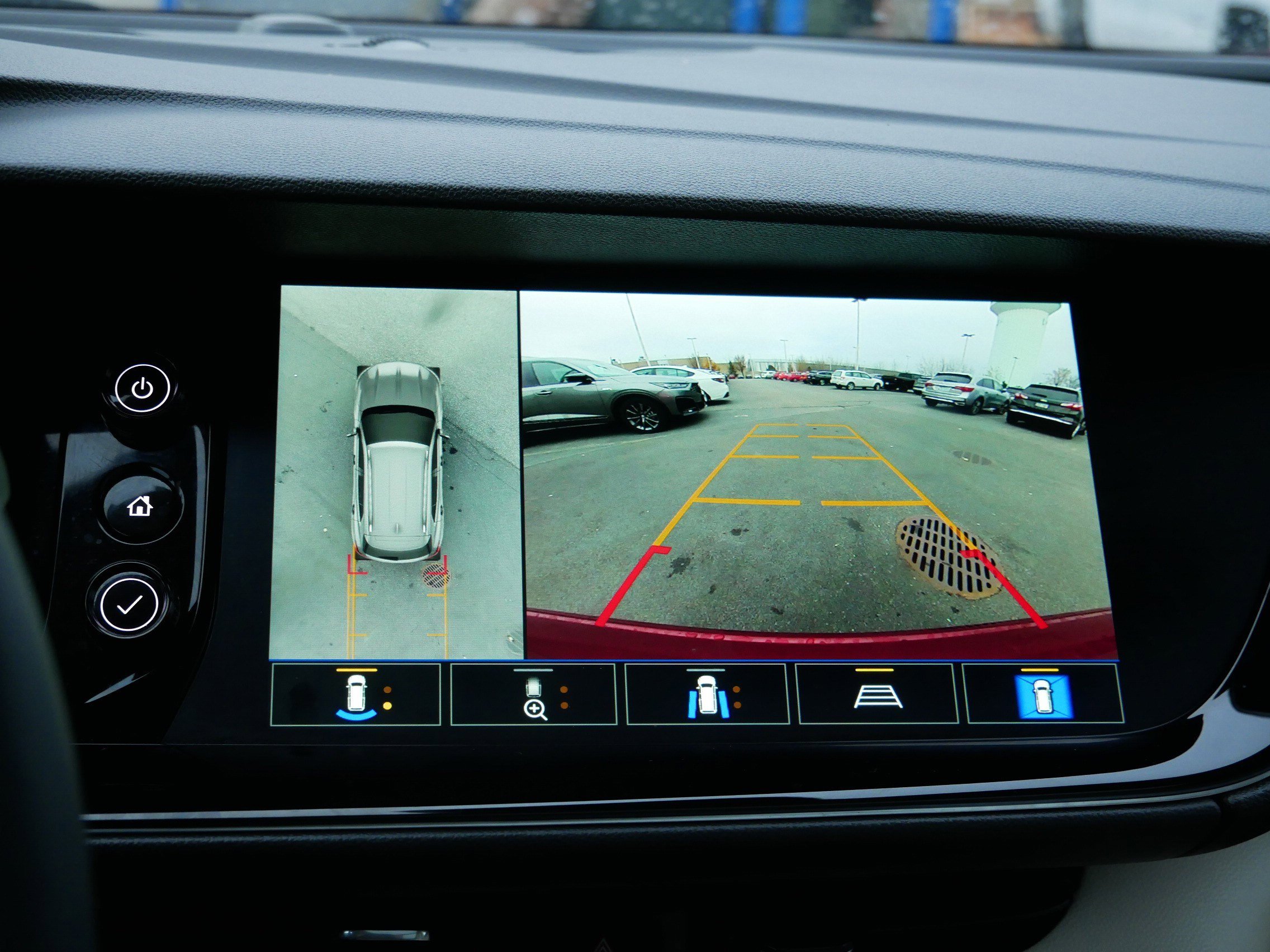 Used 2023 Buick Envision Avenir image 27