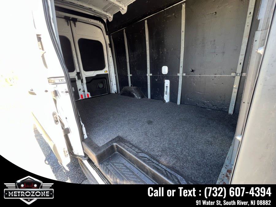 Used 2019 Ford Transit 250 148 High Roof image 15