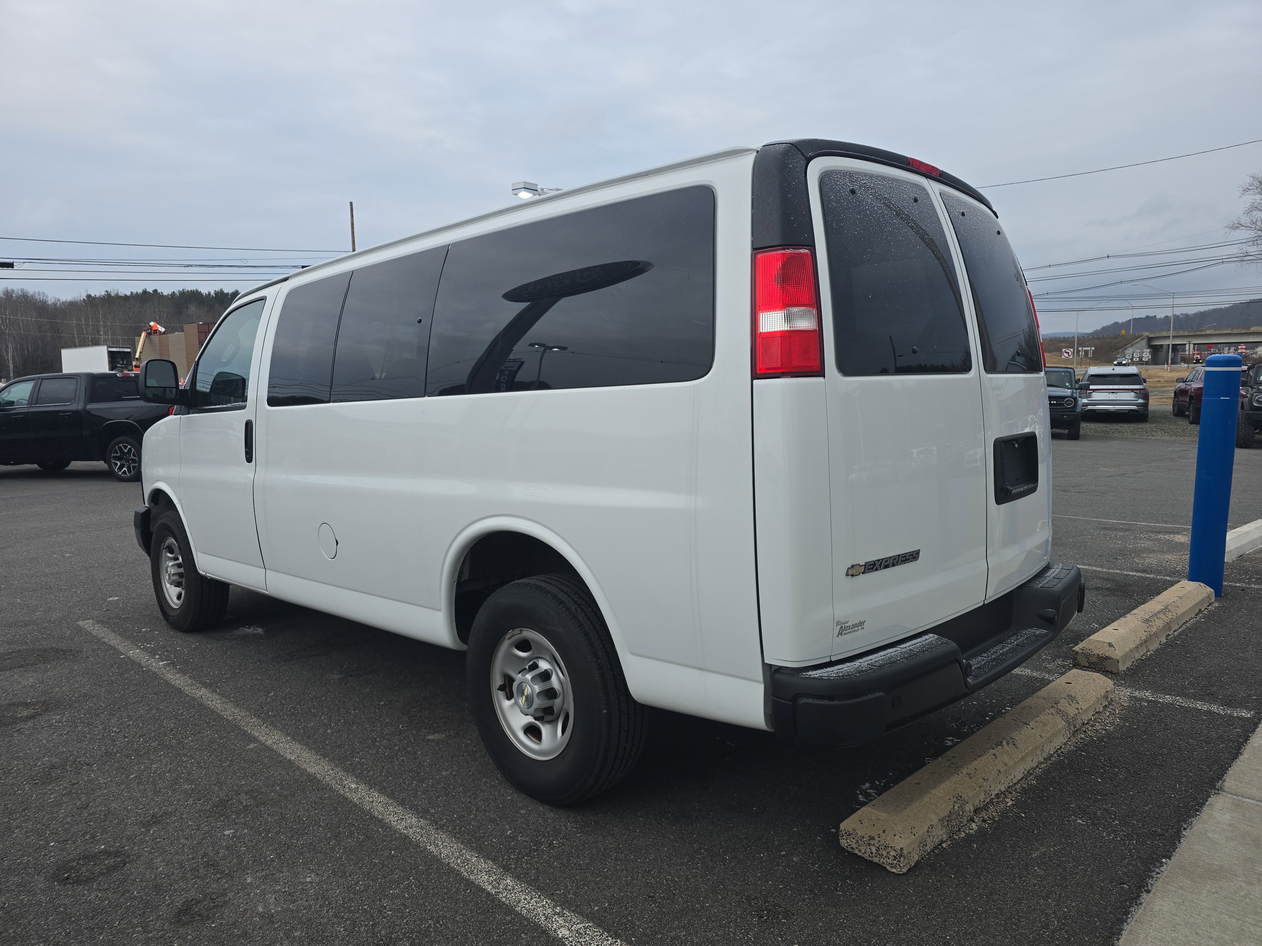 Used 2023 Chevrolet Express 3500 LS image 6