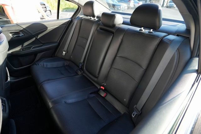 Used 2015 Honda Accord Touring image 22