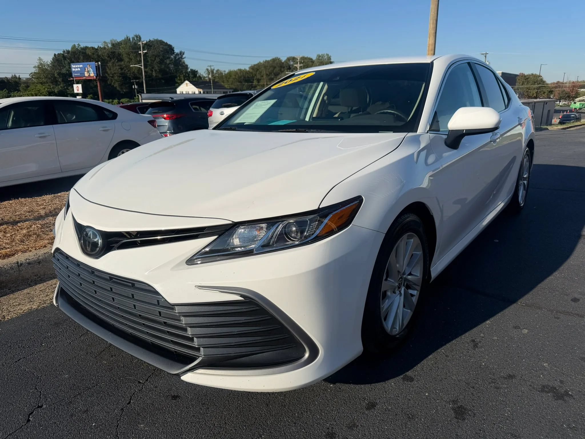 Used 2024 Toyota Camry LE FWD image 3