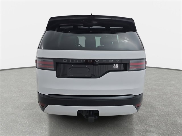 Certified 2025 Land Rover Discovery Dynamic SE image 6