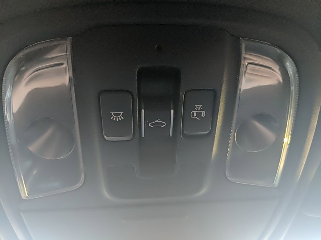 Used 2018 Kia Stinger GT2 image 26