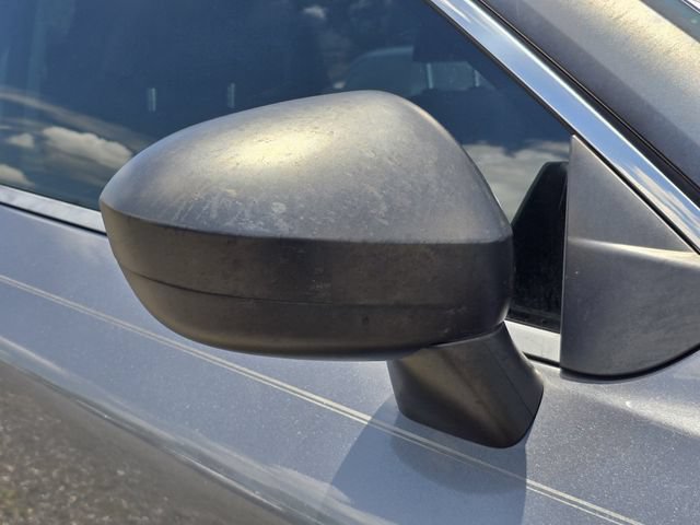 Used 2021 Nissan Rogue S FWD image 13