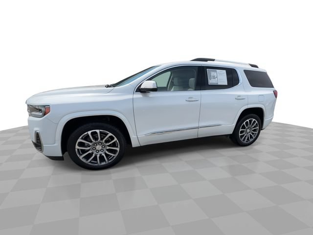 Certified 2023 GMC Acadia Denali w/ Denali Ultimate Package AWD/4WD image 4