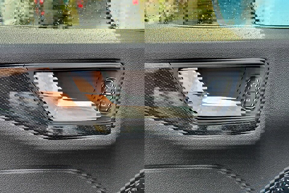 New 2025 Ford Escape ST-Line w/ Tech Pack #1 image 32