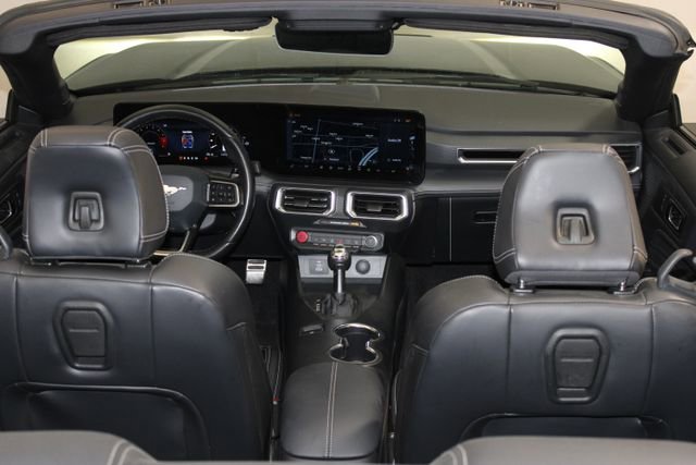 Used 2025 Ford Mustang GT Premium image 13