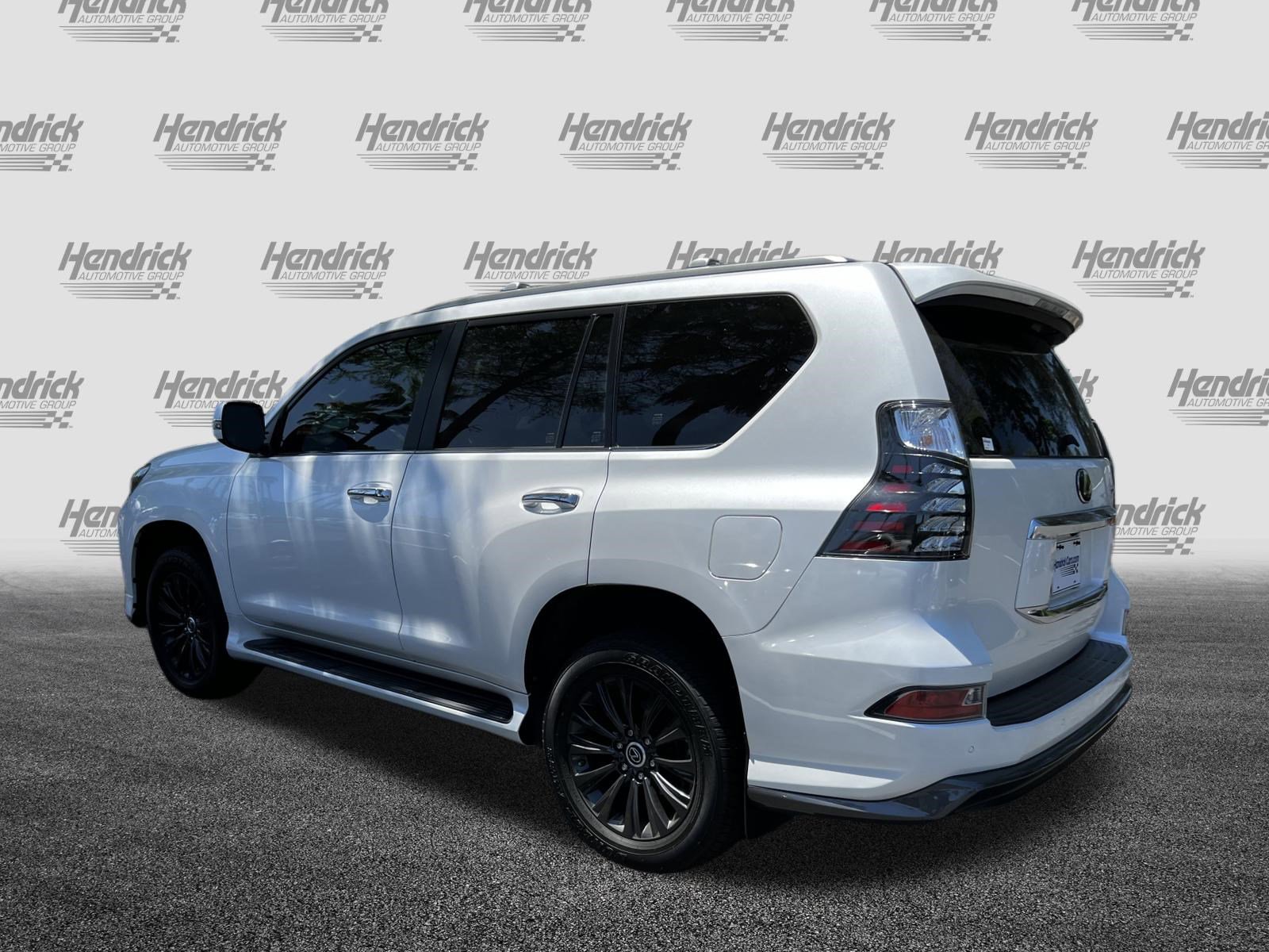 Used 2023 Lexus GX 460 Premium w/ Accessory Package image 6