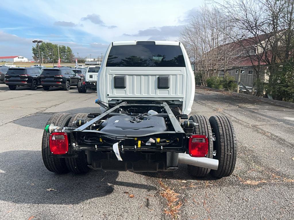 New 2024 RAM 3500 Tradesman w/ Chrome Appearance Group image 6