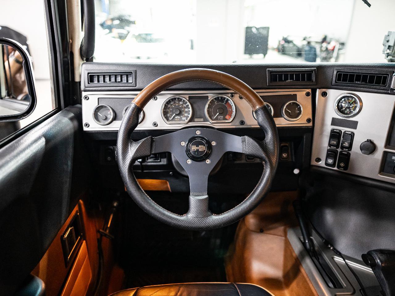 Used 2006 HUMMER H1 4-Door Wagon AWD/4WD image 7